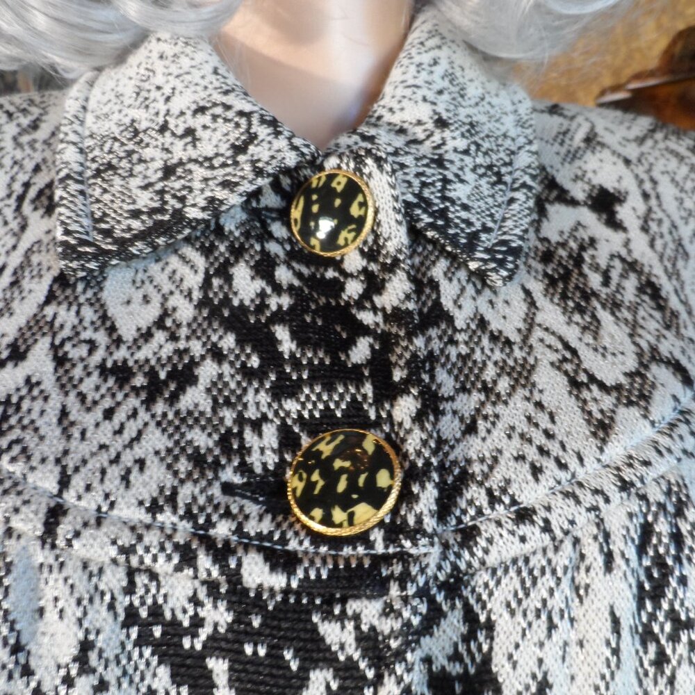 St. John Collection Black & White Python Print Sa… - image 7